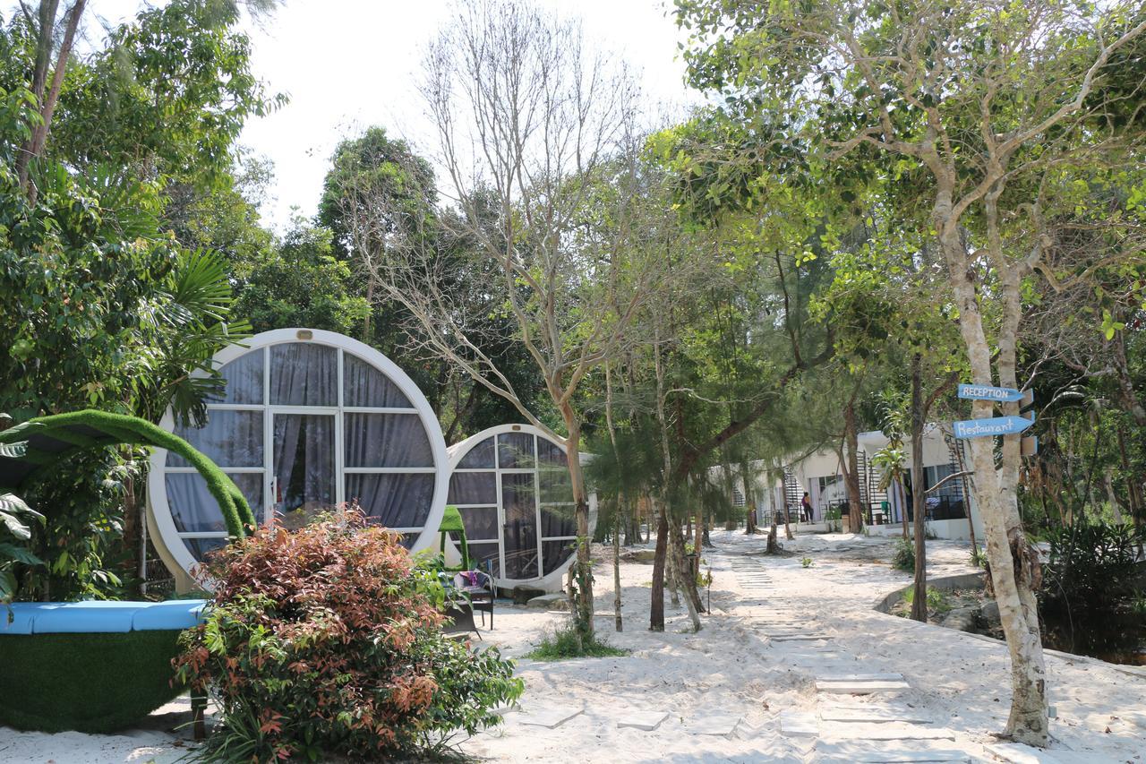 The Pipes Resort Koh Rong Sanloem Exterior photo