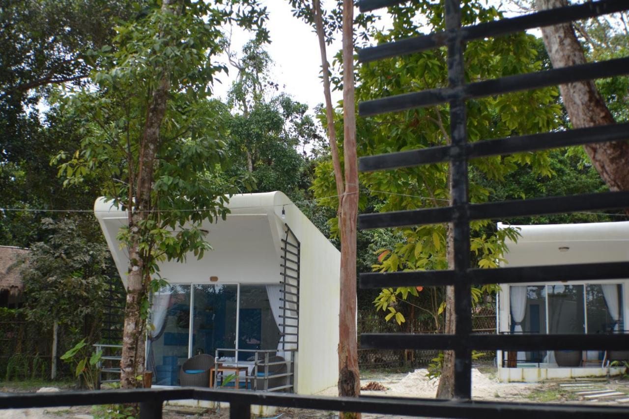 The Pipes Resort Koh Rong Sanloem Exterior photo